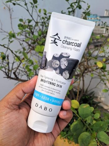 Dabo Charcoal Cleansing Foam