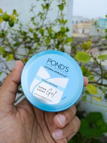 Ponds Hyaluronic Super Light Gel